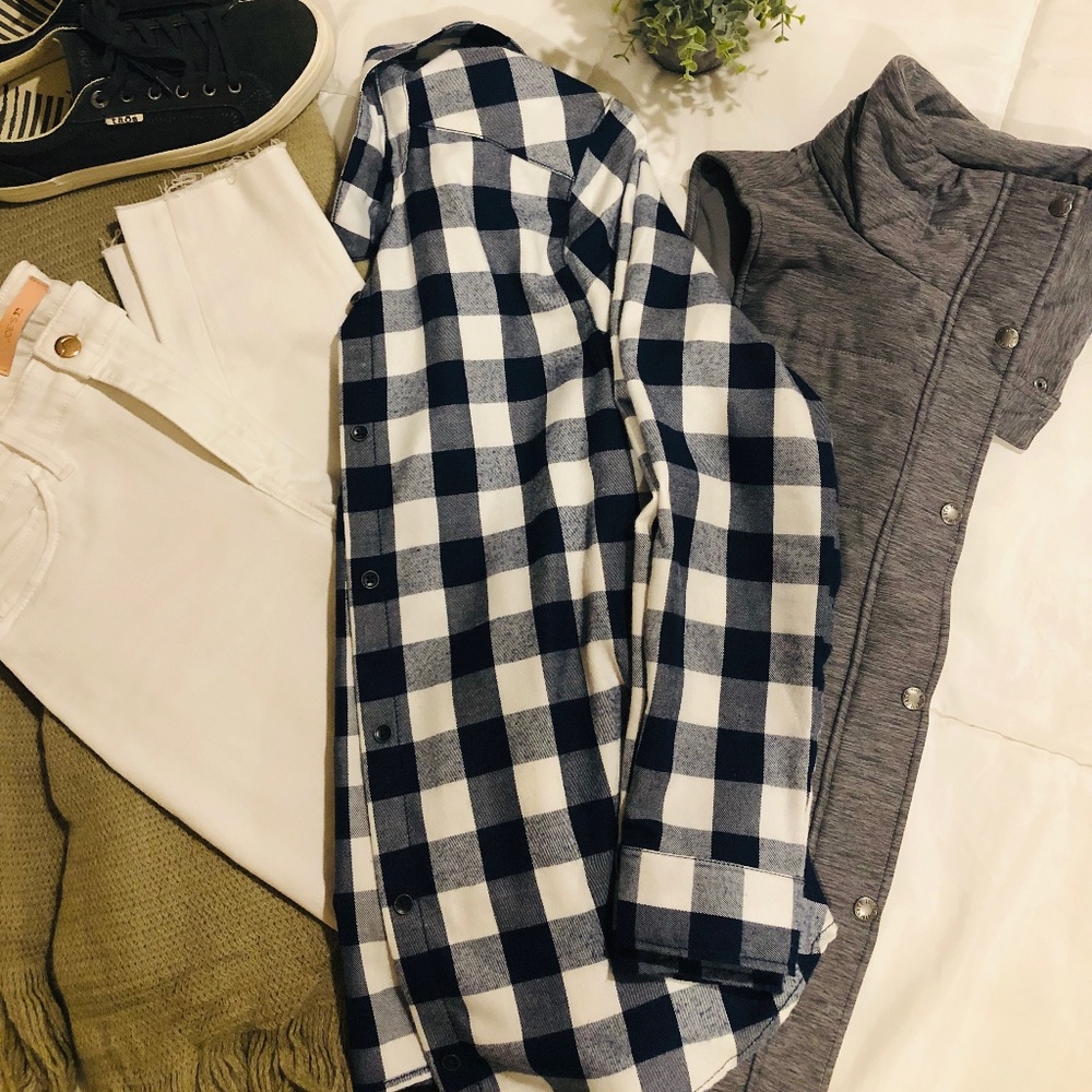 STATEMENT Plaid Flannel Top